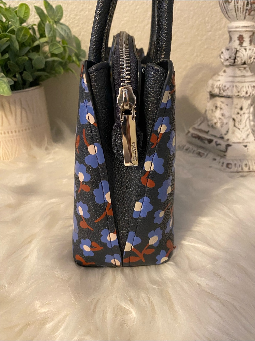 kate spade Blue Floral Small Satchel w/ adjustable detachable crossbody like new - Picture 5 of 15